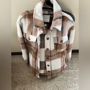 Shacket NWT Size Medium.